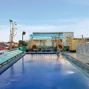 Hotel Boss, Legian