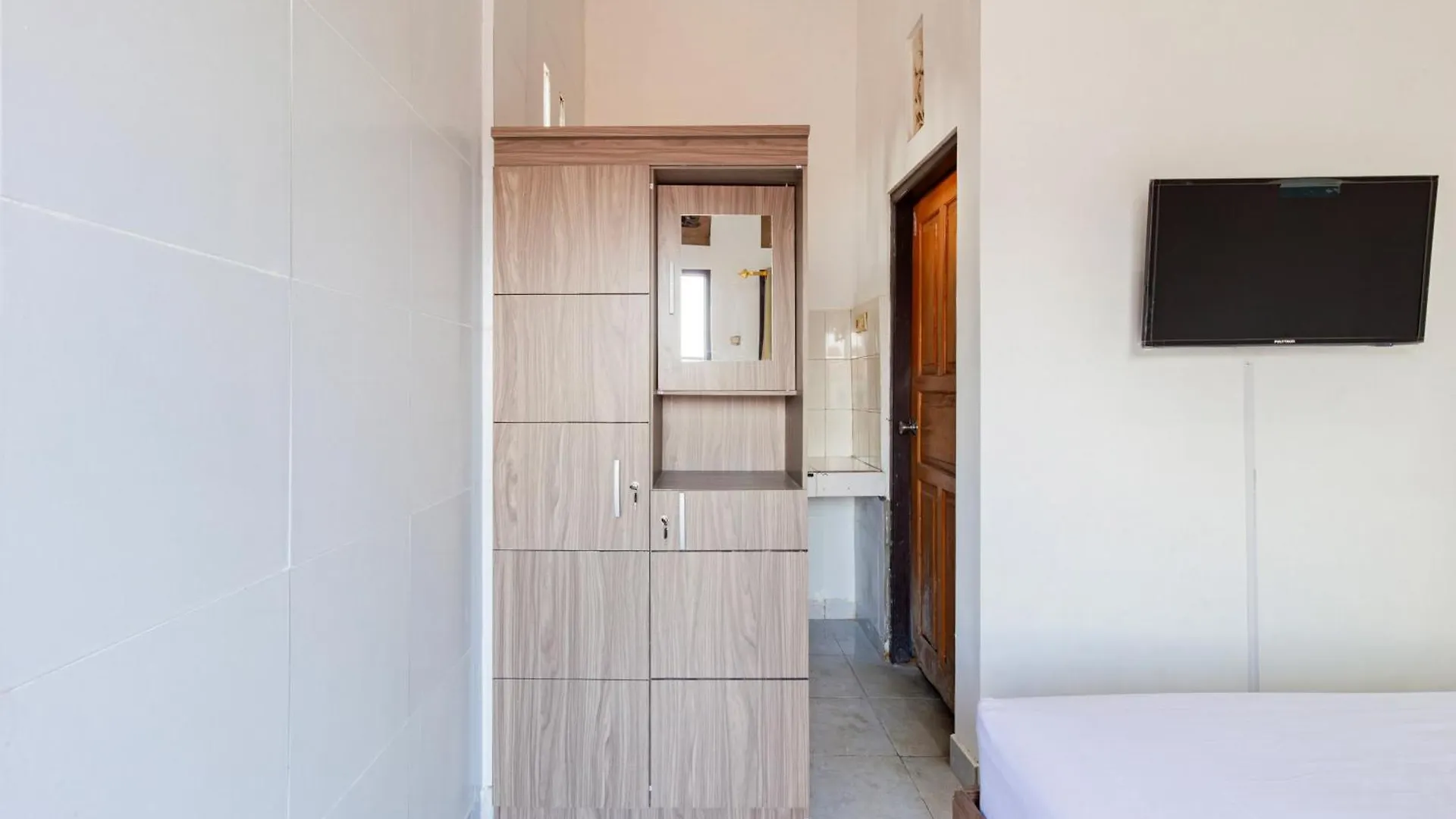 Sn Guest House Near Trans Studio Mall Legian  Hotel Legian (Bali)