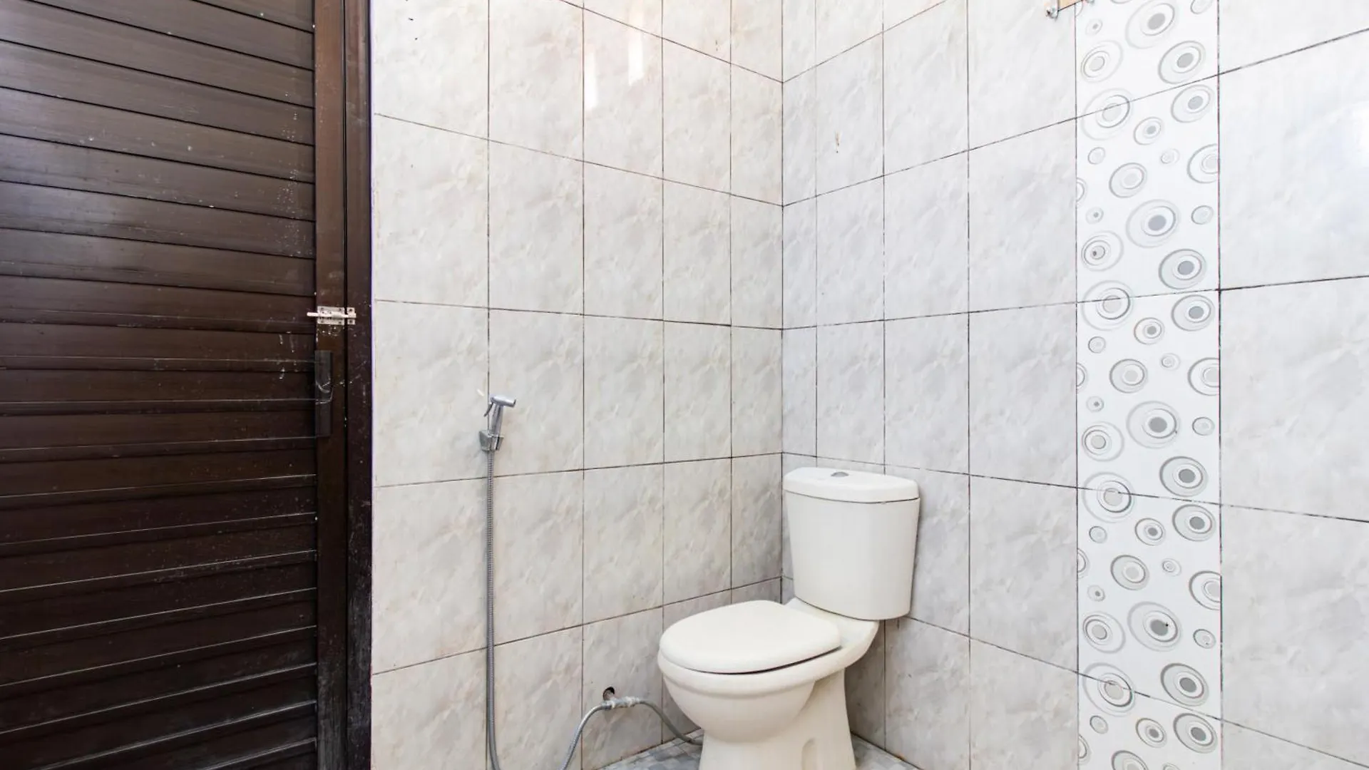 Sn Guest House Near Trans Studio Mall Legian  Legian (Bali)