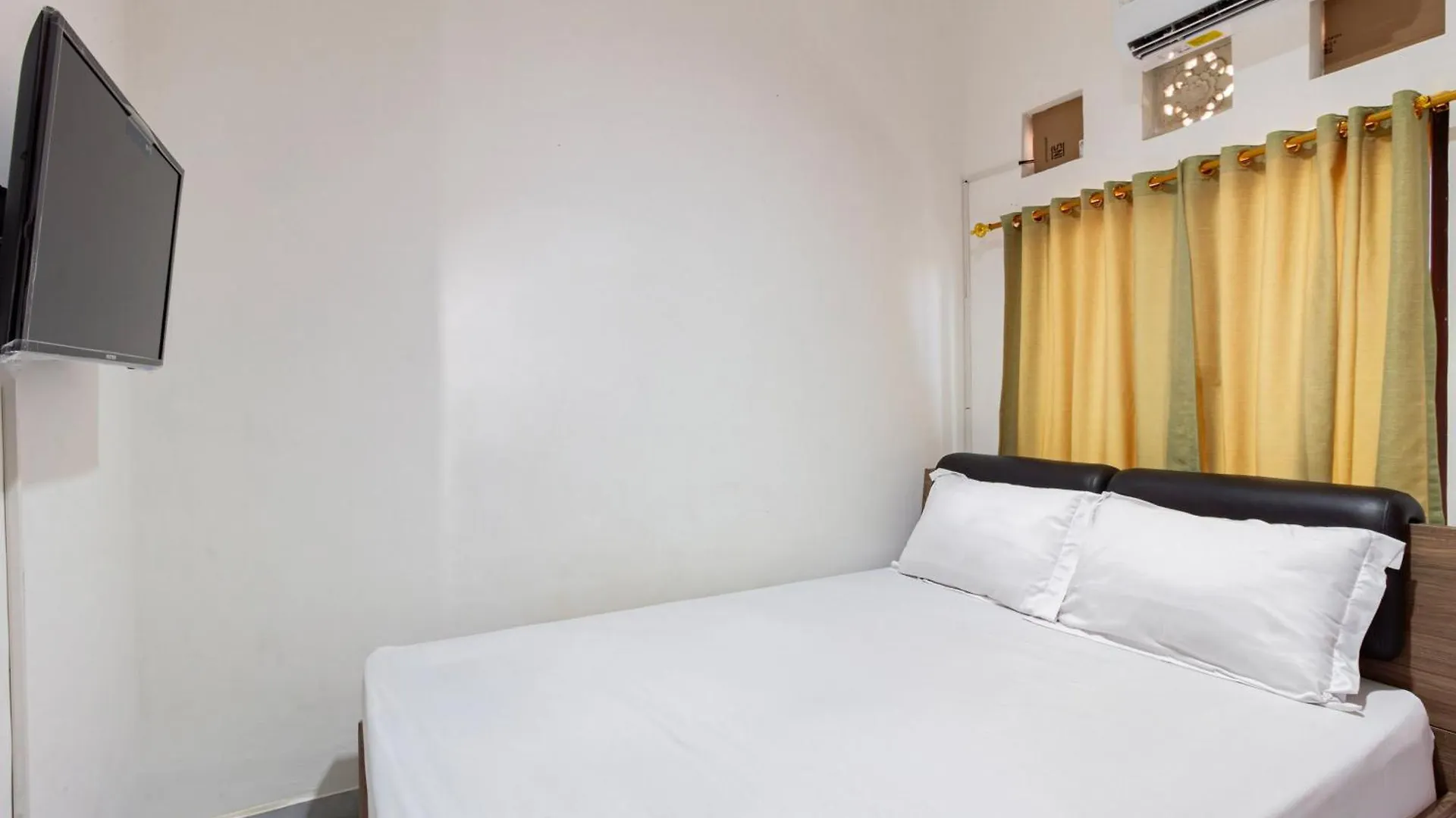 Sn Guest House Near Trans Studio Mall Legian  Hotel